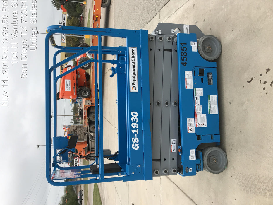 2019 Genie GS-1930 Fixed rails with chain Entry