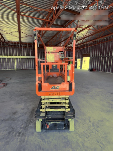 2024 JLG ES1932