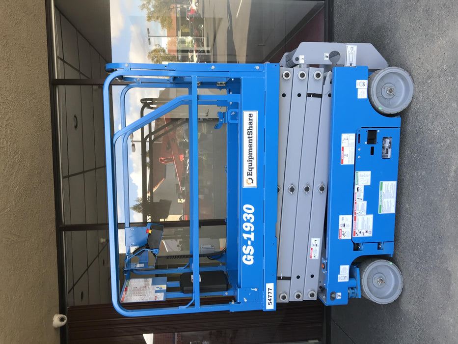 2019 Genie GS-1930 Half Height Swing Gate, 800W Inverter