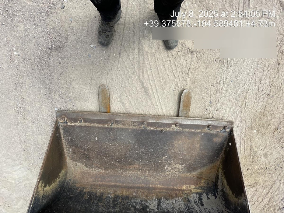 2022 TAKEUCHI 48" Pallet Forks - Takeuchi