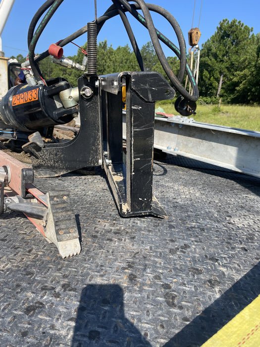 2023 AUGER TORQUE 3300-30