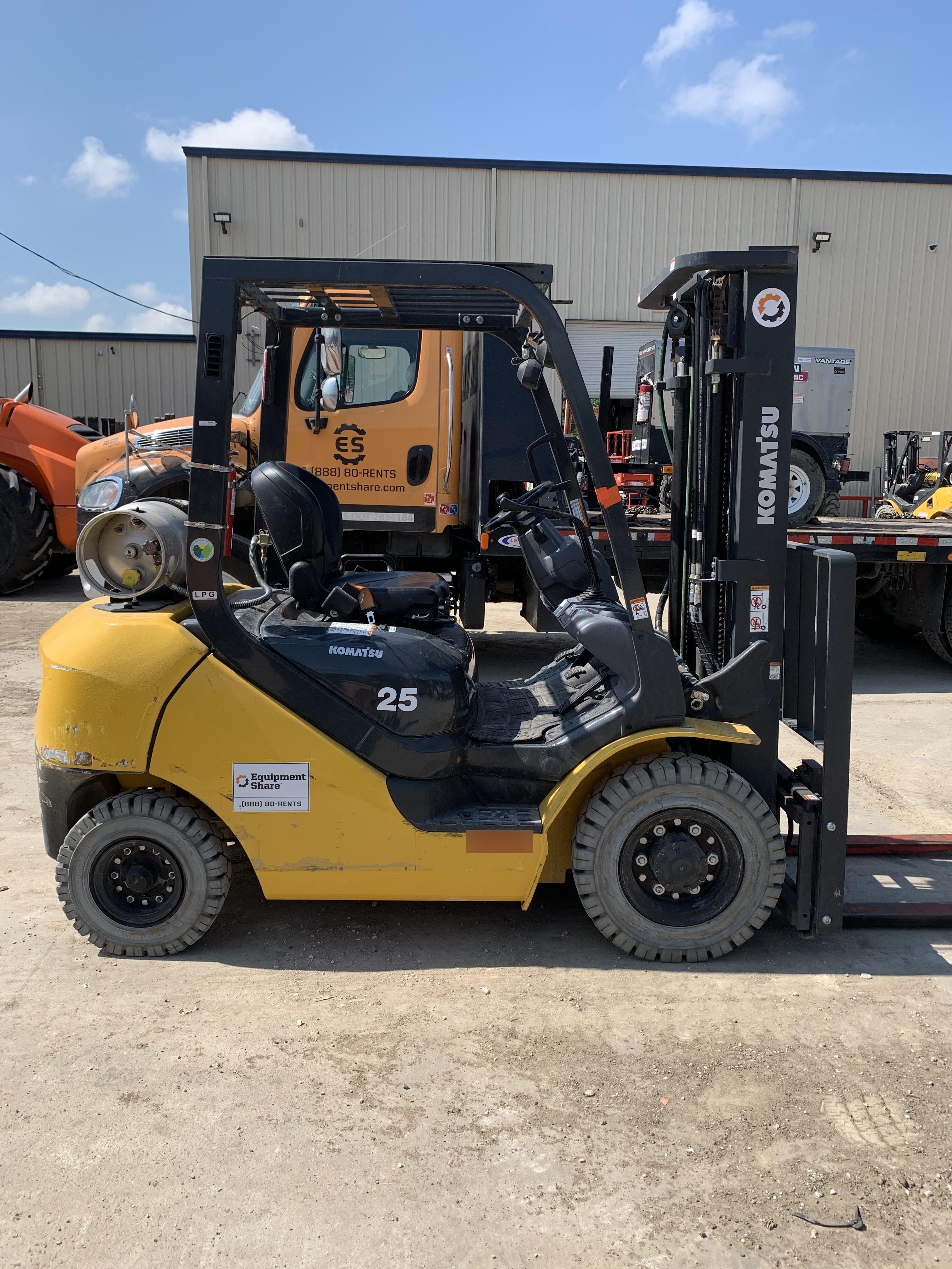 2020 KOMATSU FG25T-16