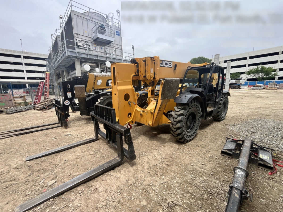2019 JCB 512-56 74 HP w/Open ROPS, Beacon, Aux Hydraulics, Worklights, Solid Tires w/60" Carriage/Forks