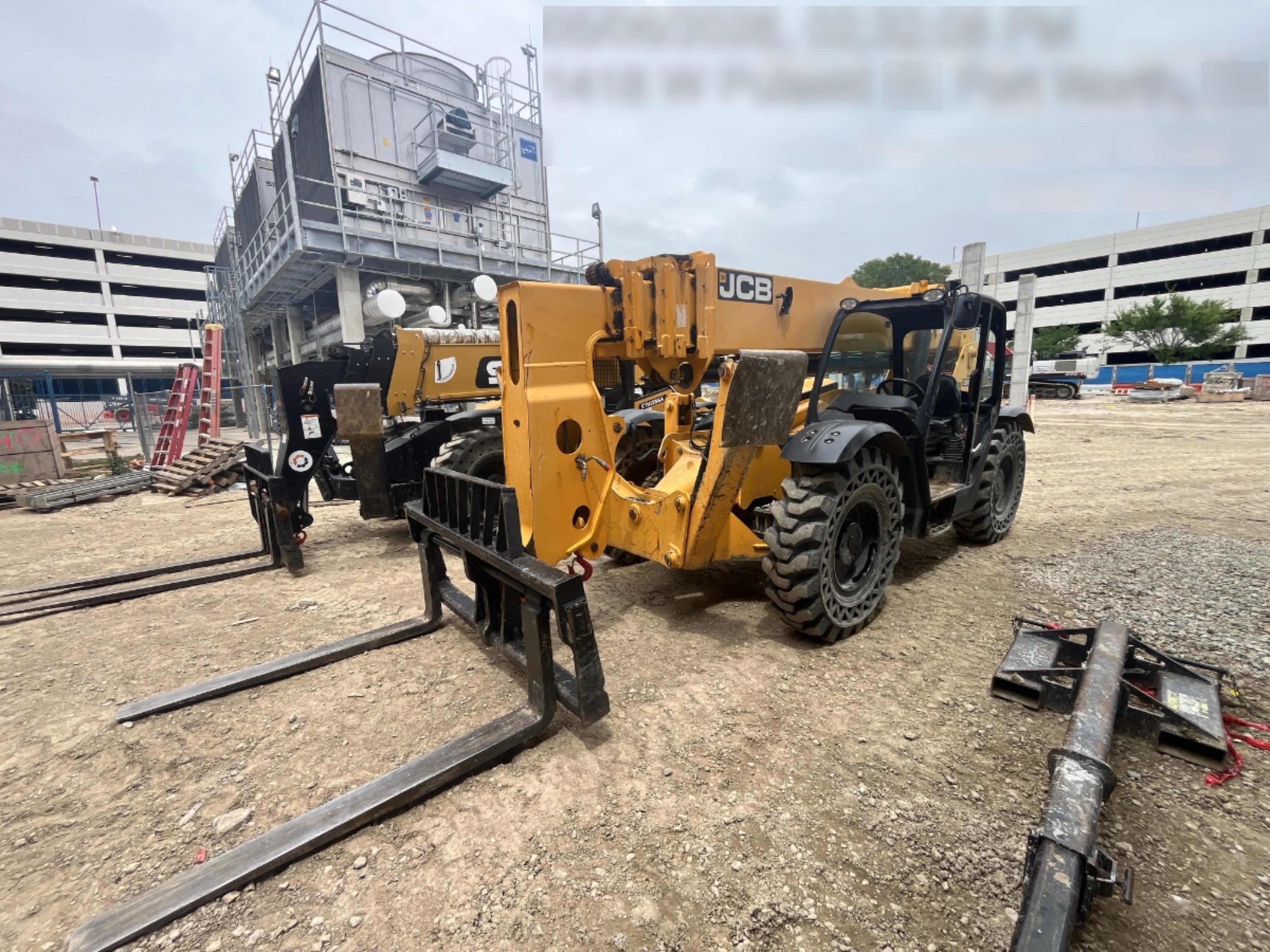 2019 JCB 512-56 74 HP w/Open ROPS, Beacon, Aux Hydraulics, Worklights, Solid Tires w/60" Carriage/Forks