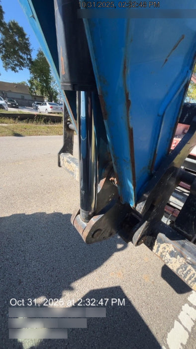 2018 Genie GTH-844 Genie GTH-844 w/Enclosed Cab w/HVAC, Work Lights, Solid Tires, Beacon, 60" Carriage and Forks