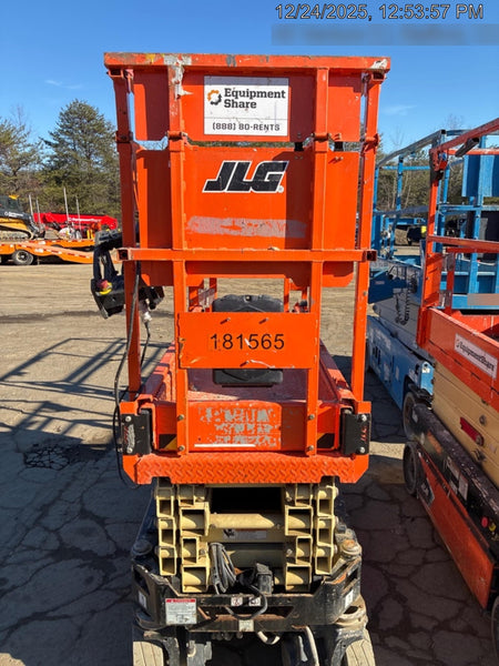 2021 JLG ES1932