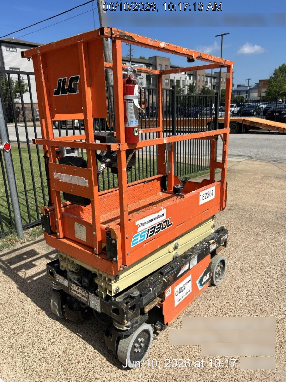 2021 JLG ES1330L