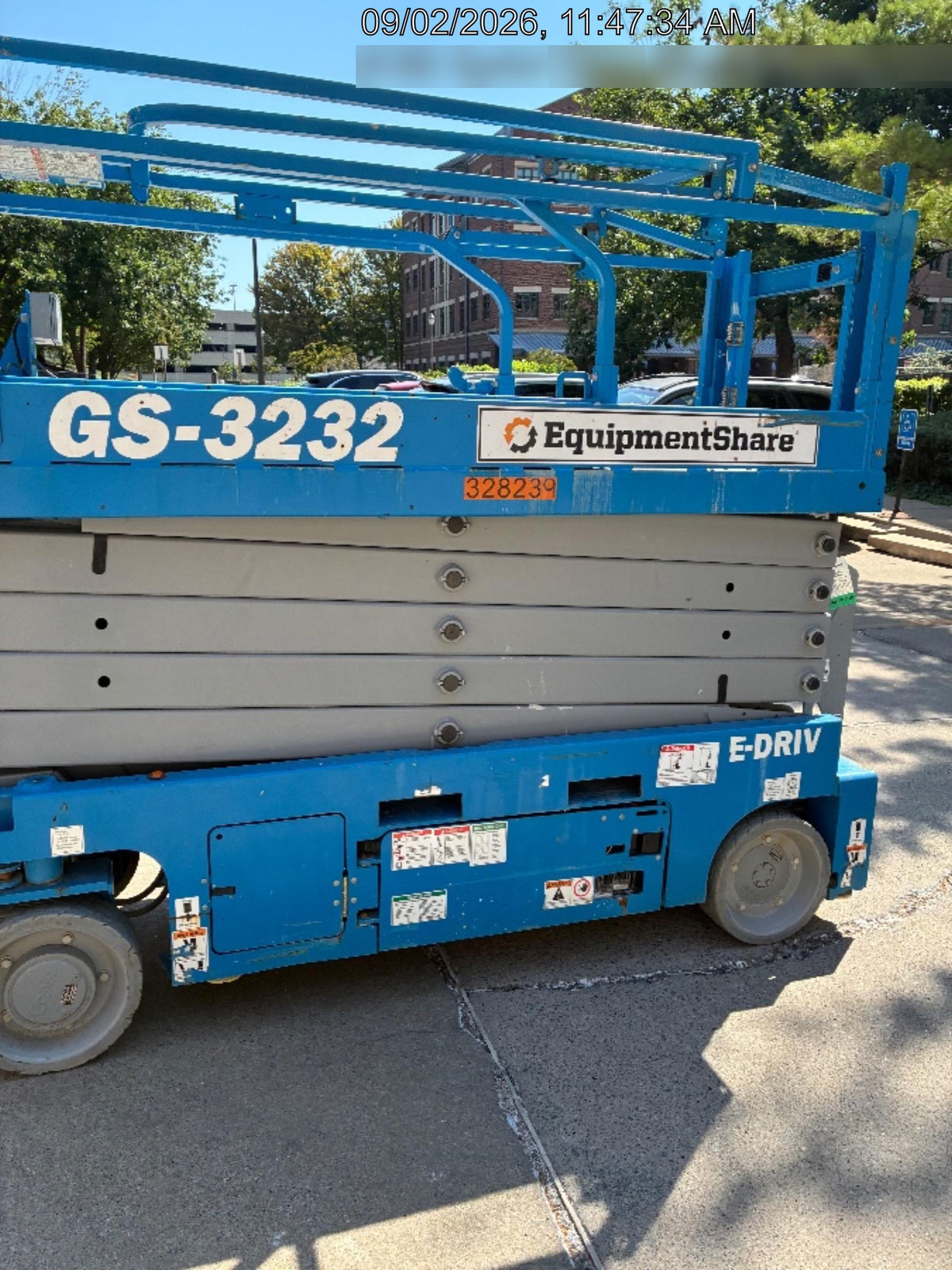2023 GENIE GS-3232