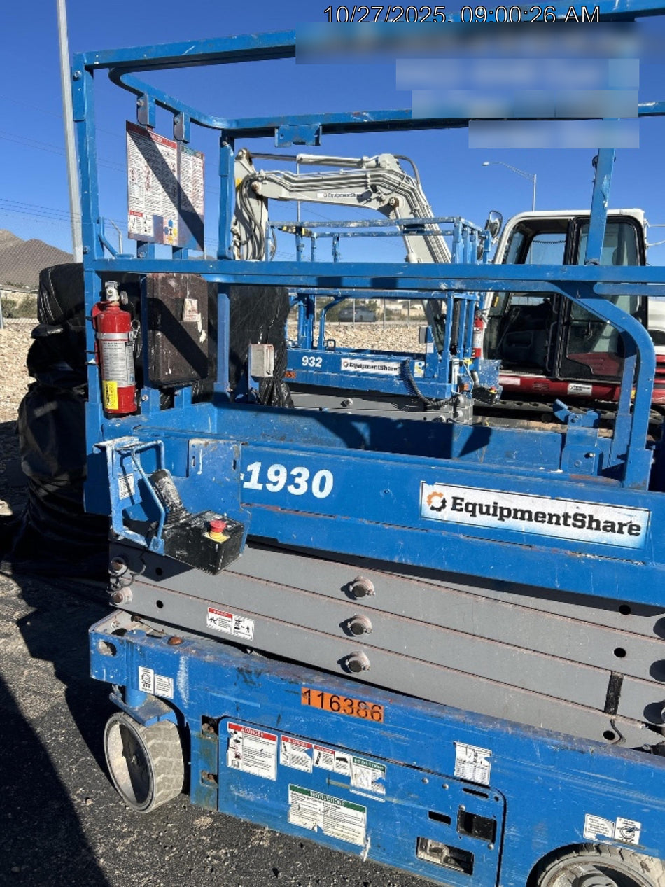 2020 Genie GS-1930 Solid Non Marking Tires, Beacon, Folding rails with half height swing gate