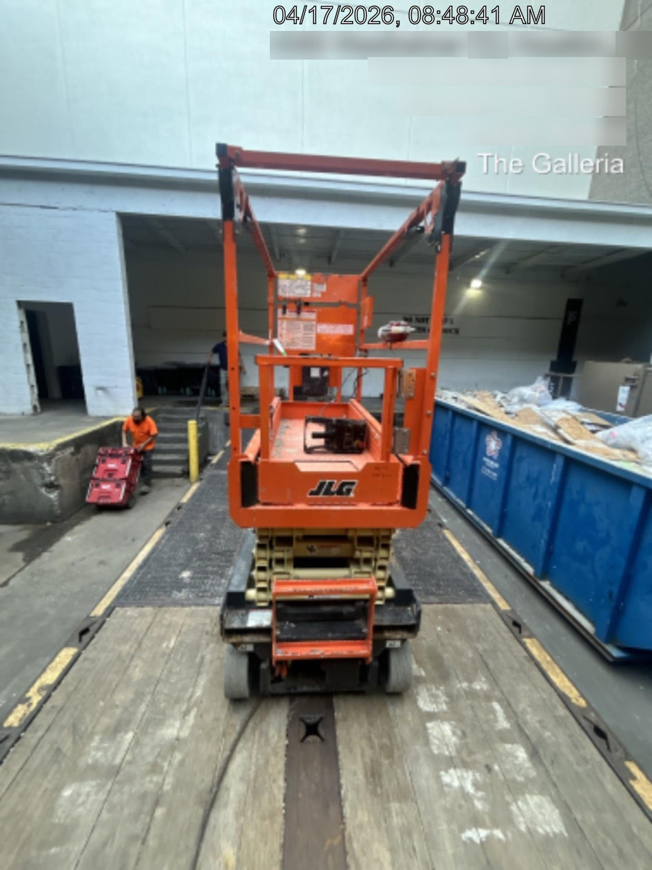 2022 JLG ES1932