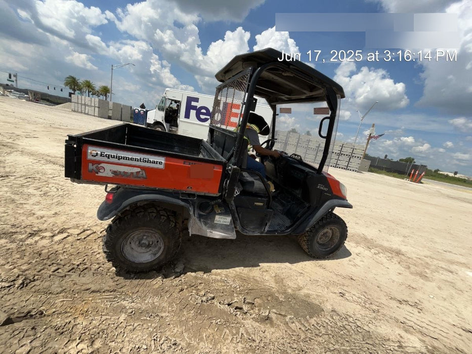 2019 Kubota RTV-X900 4wd Utility Cart, LED Strobe, Windshield Tempered Glass, Plastic Canopy, Backup Alarm