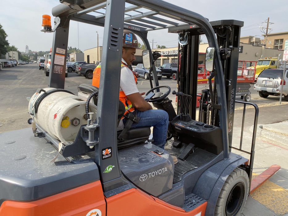 2022 TOYOTA 50-8FGU25