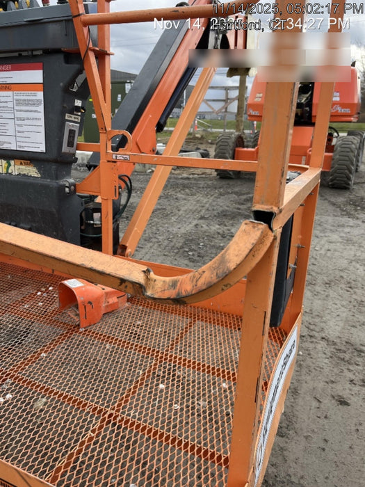 2019 JLG 660SJ