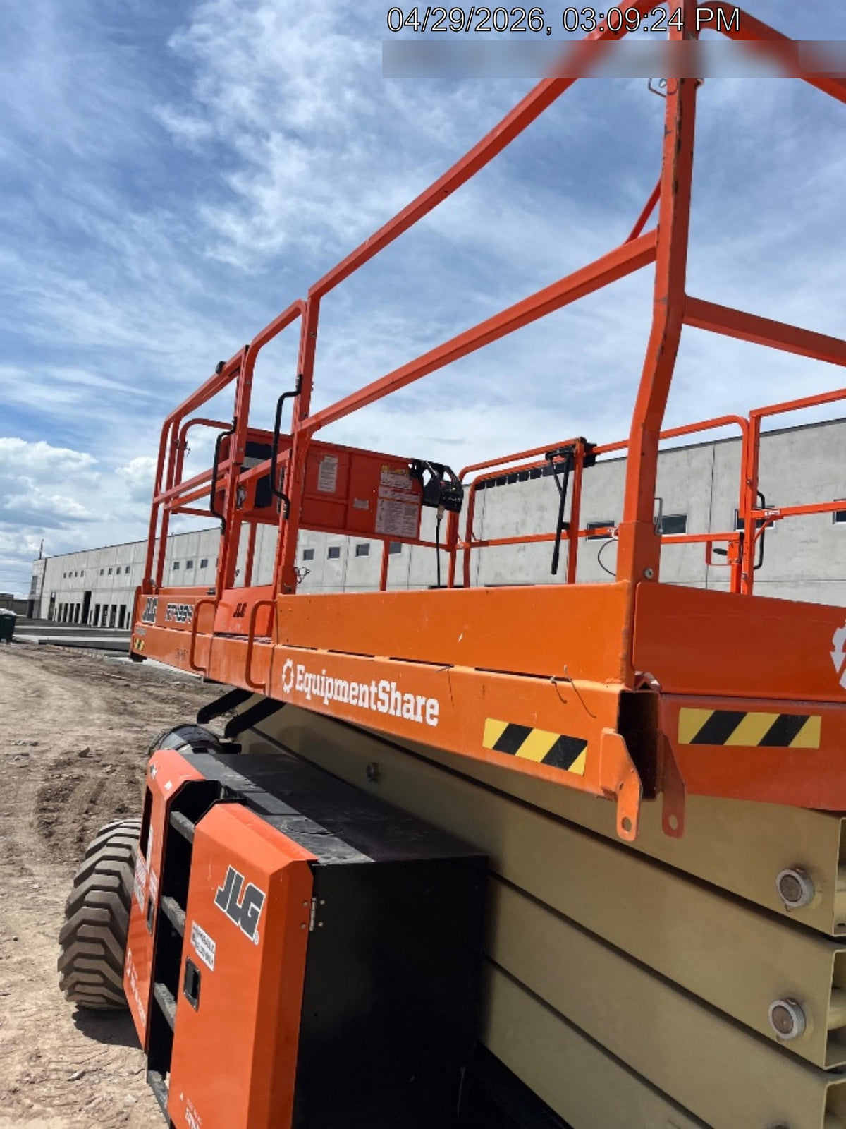 2022 JLG RT4394