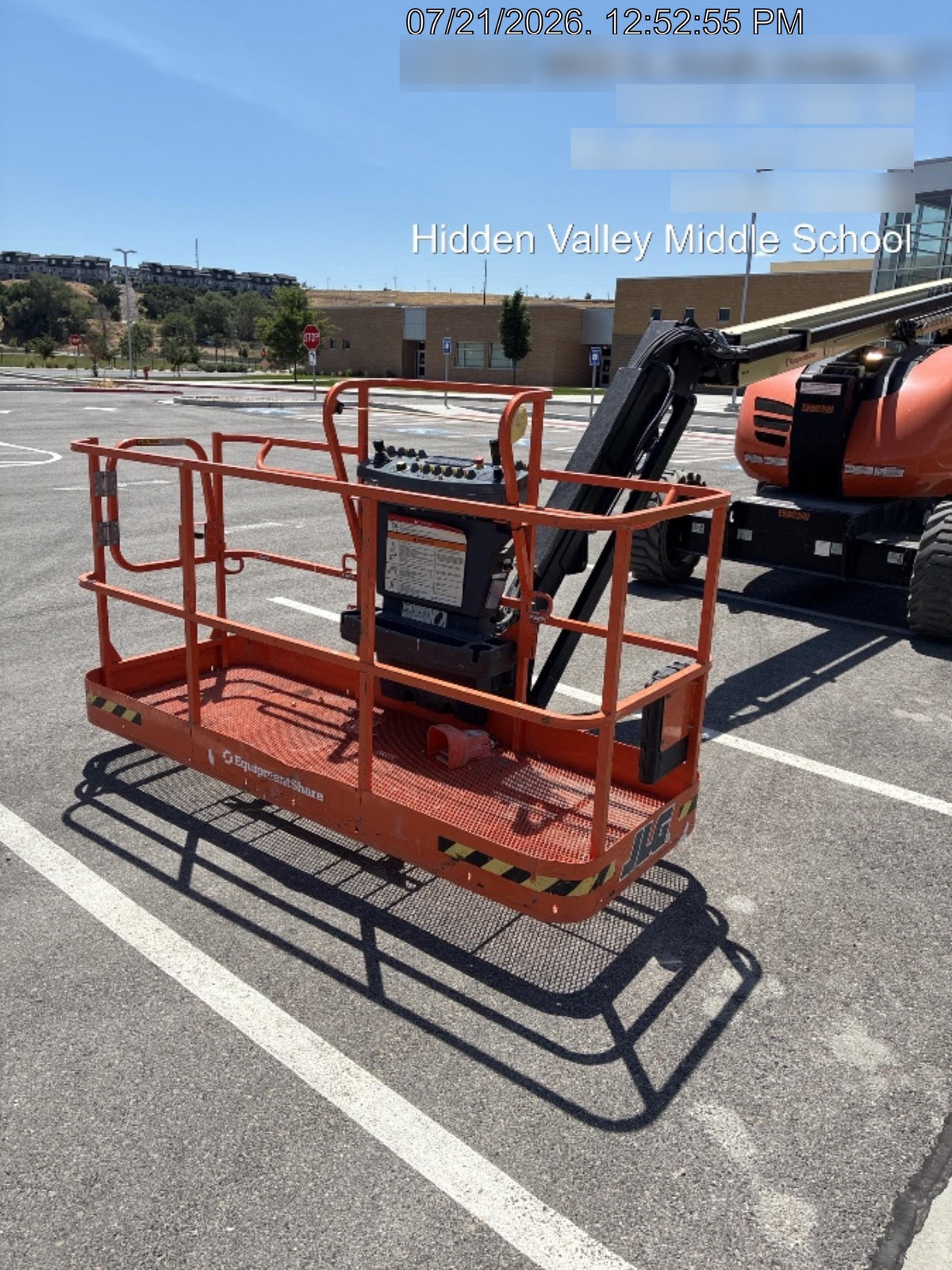 2024 JLG 600AJ
