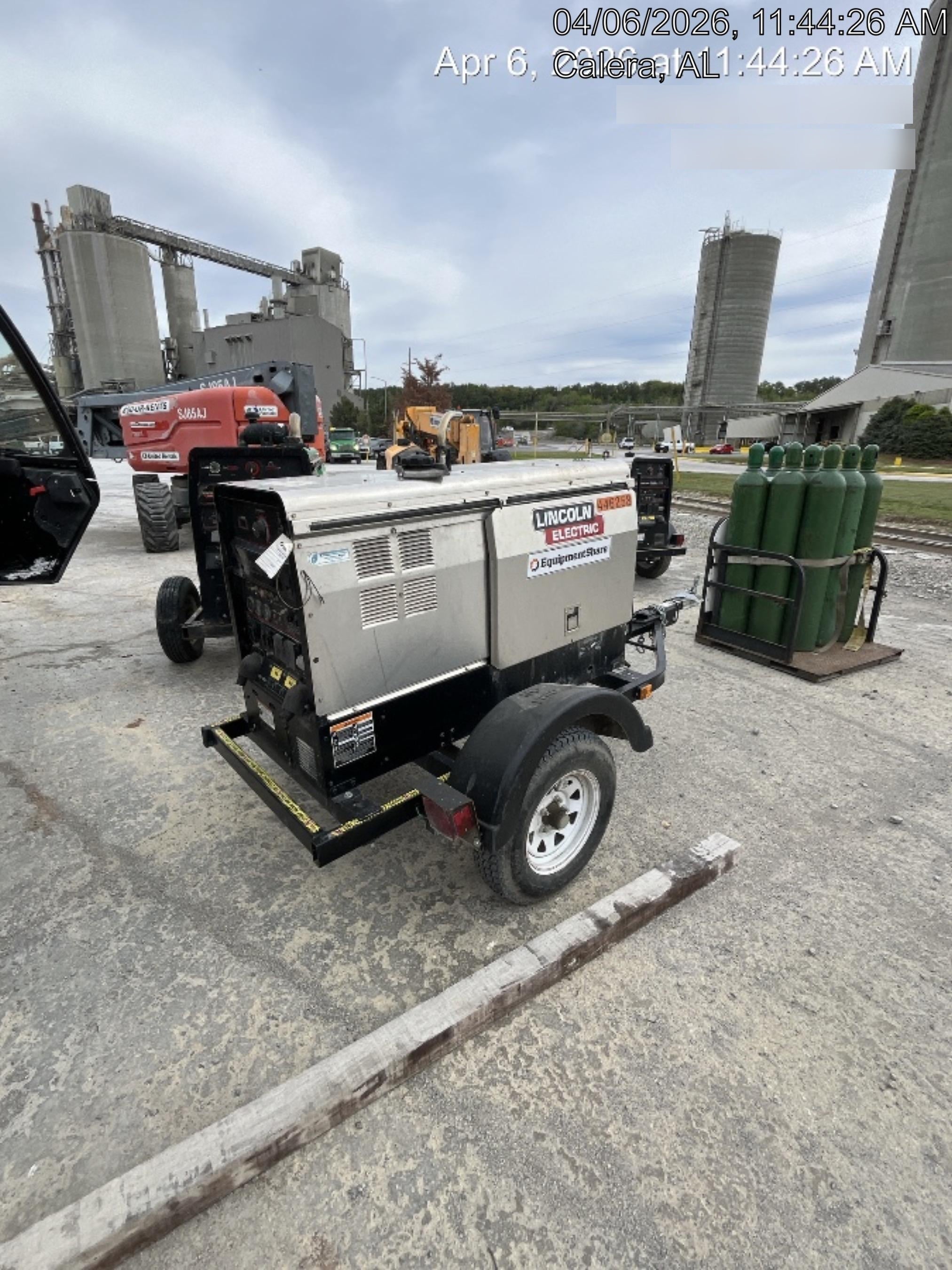 2021 Lincoln Electric Vantage 549X Ready Pak 3, ORANGE (includes trailer, cable rack, fender light kit)
