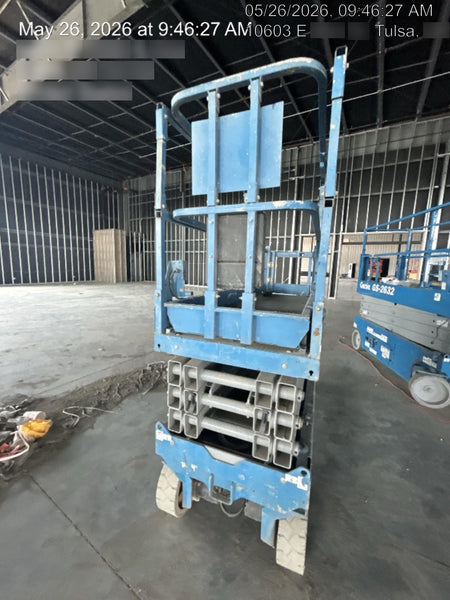 2019 Genie GS-2632 Folding rails with half height swing gate