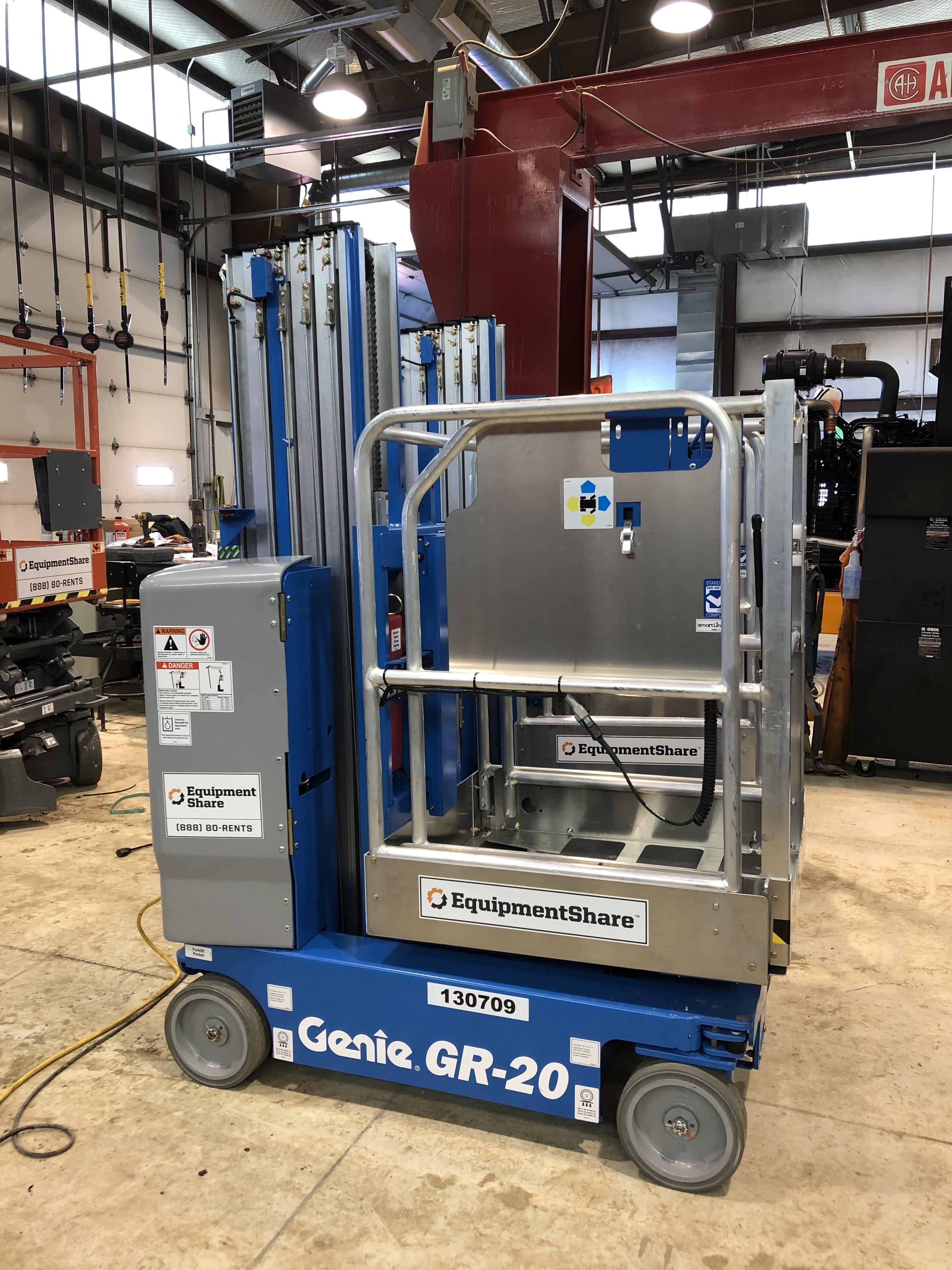 2021 GENIE GR-20