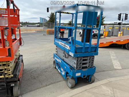 2020 Genie GS-1930 Solid Non Marking Tires, Beacon, Folding rails with half height swing gate, 800W Inverter