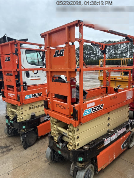 2021 JLG ES1932