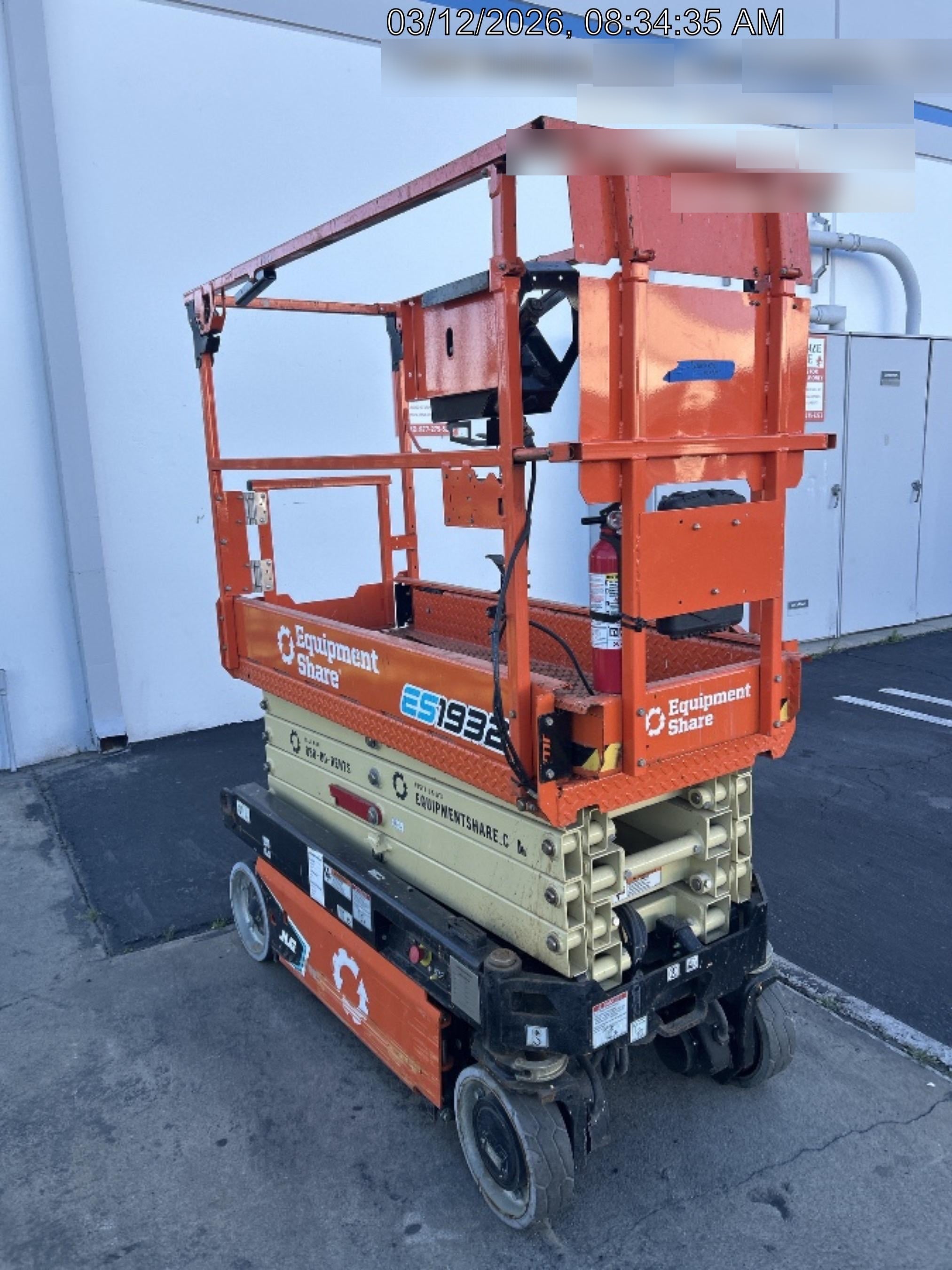 2022 JLG ES1932