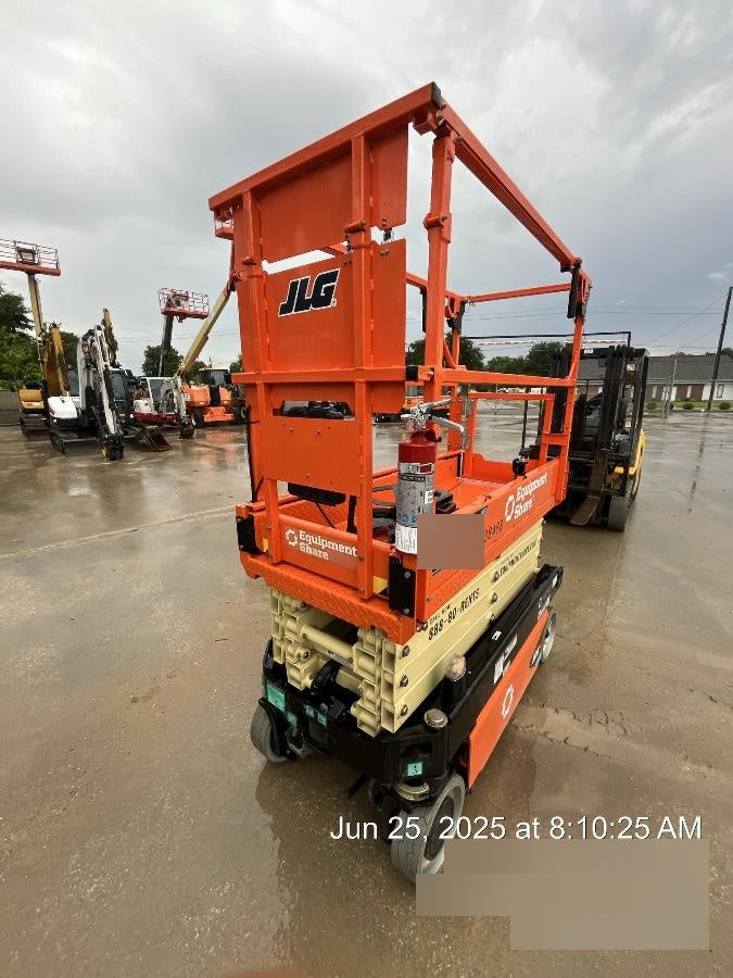 2025 JLG ES1932