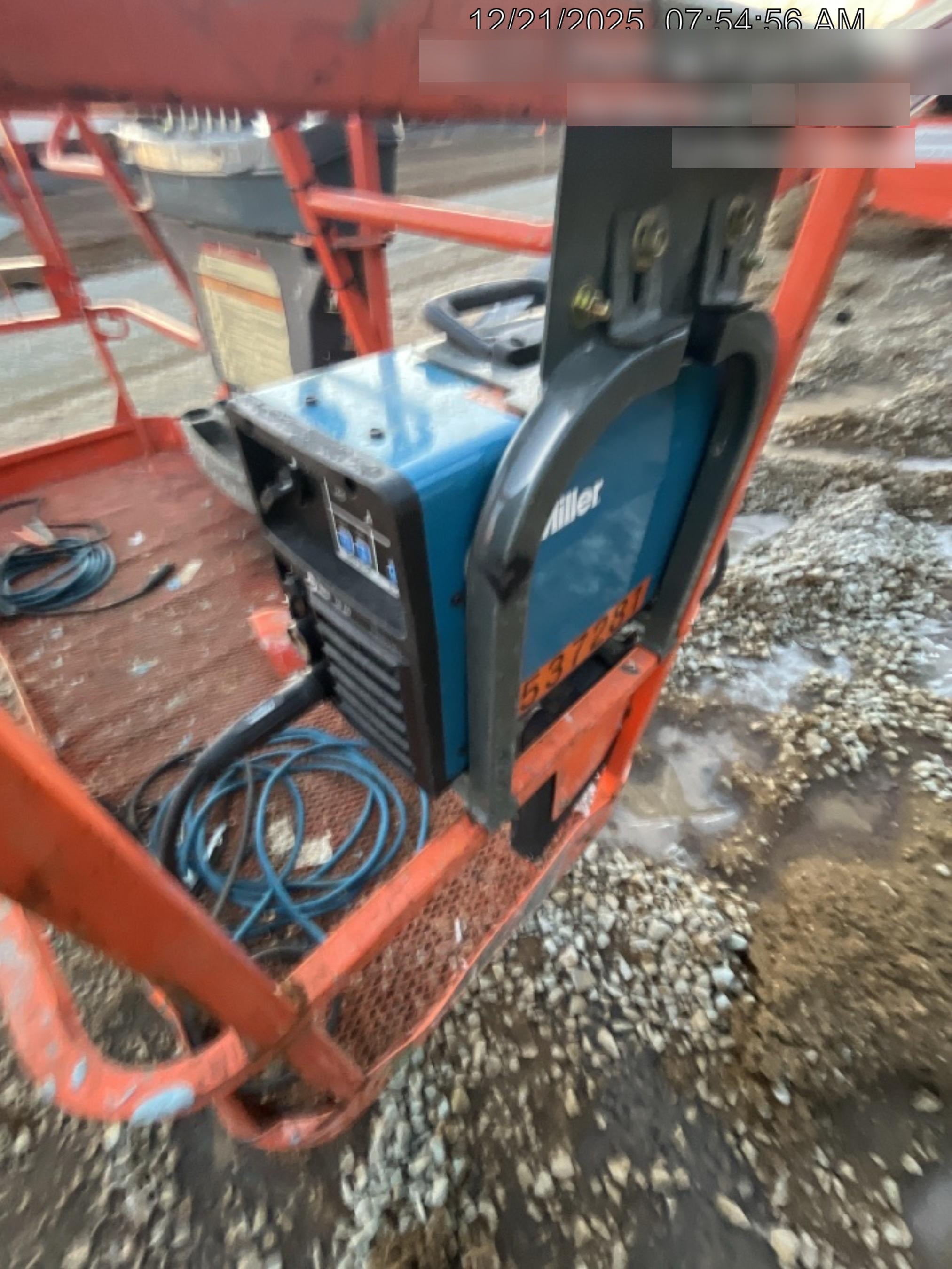 2025 MILLER ELECTRIC CST-282
