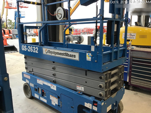 2019 Genie GS-2632 Folding rails with half height swing gate