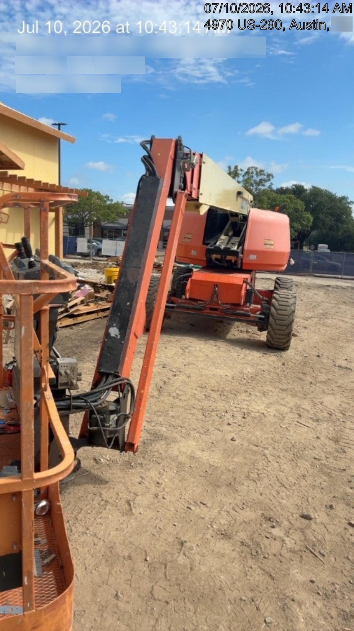 2019 JLG 660SJ