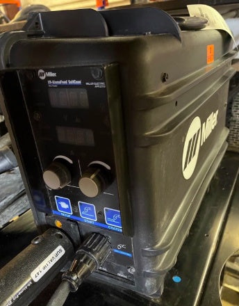 2023 MILLER ELECTRIC XR-AlumaFeed