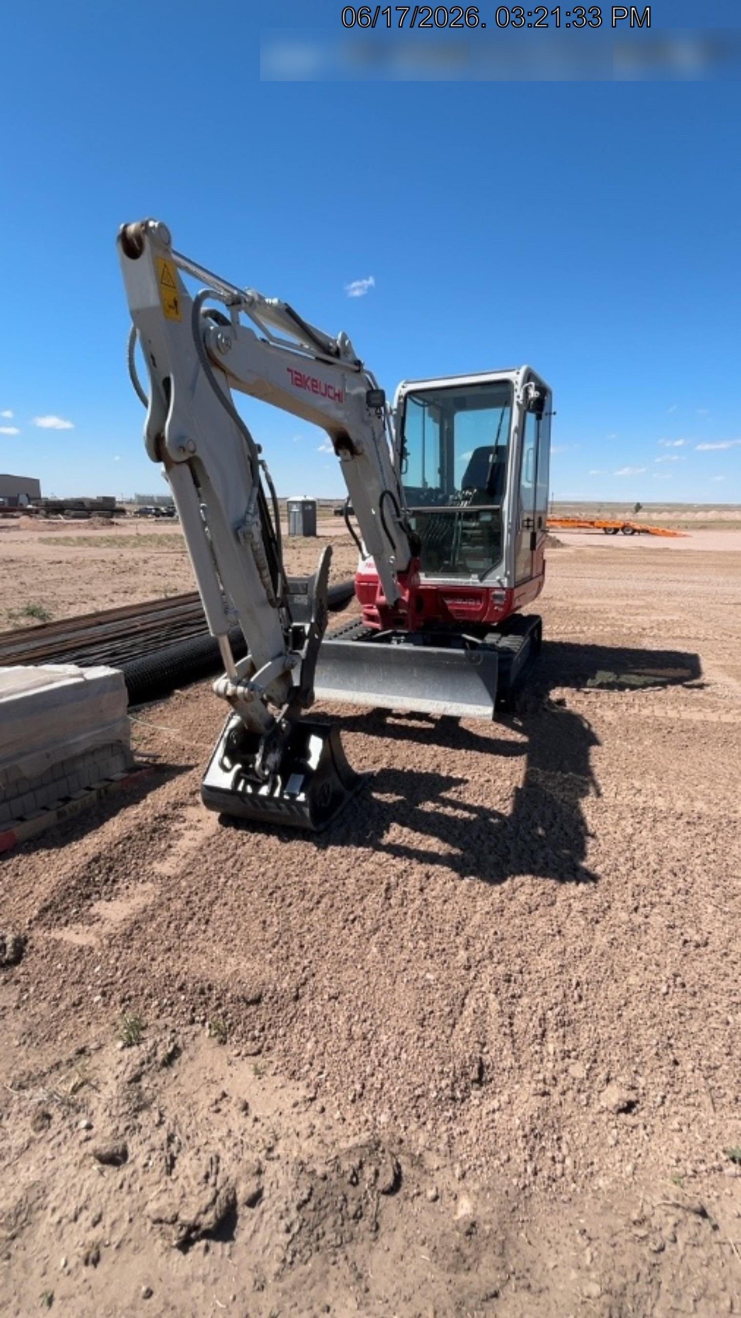 2025 TAKEUCHI TB235-2CR