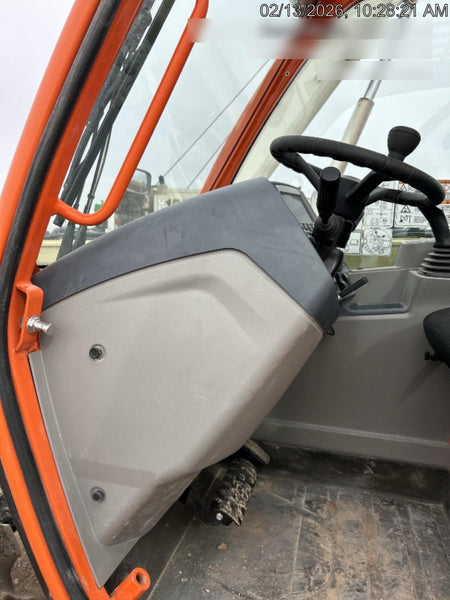 2025 JLG 1732