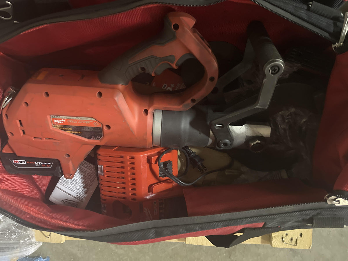 2022 MILWAUKEE 2776-21