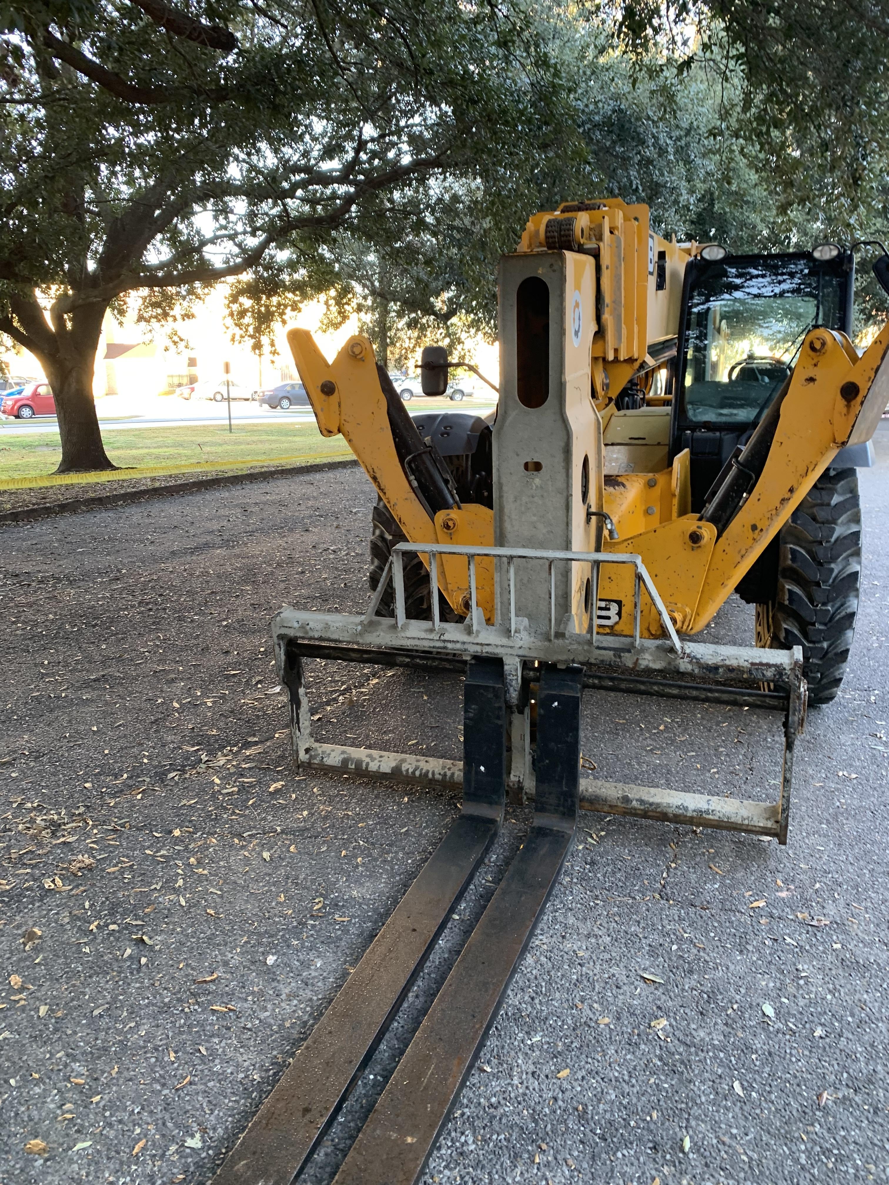 2019 JCB 512-56