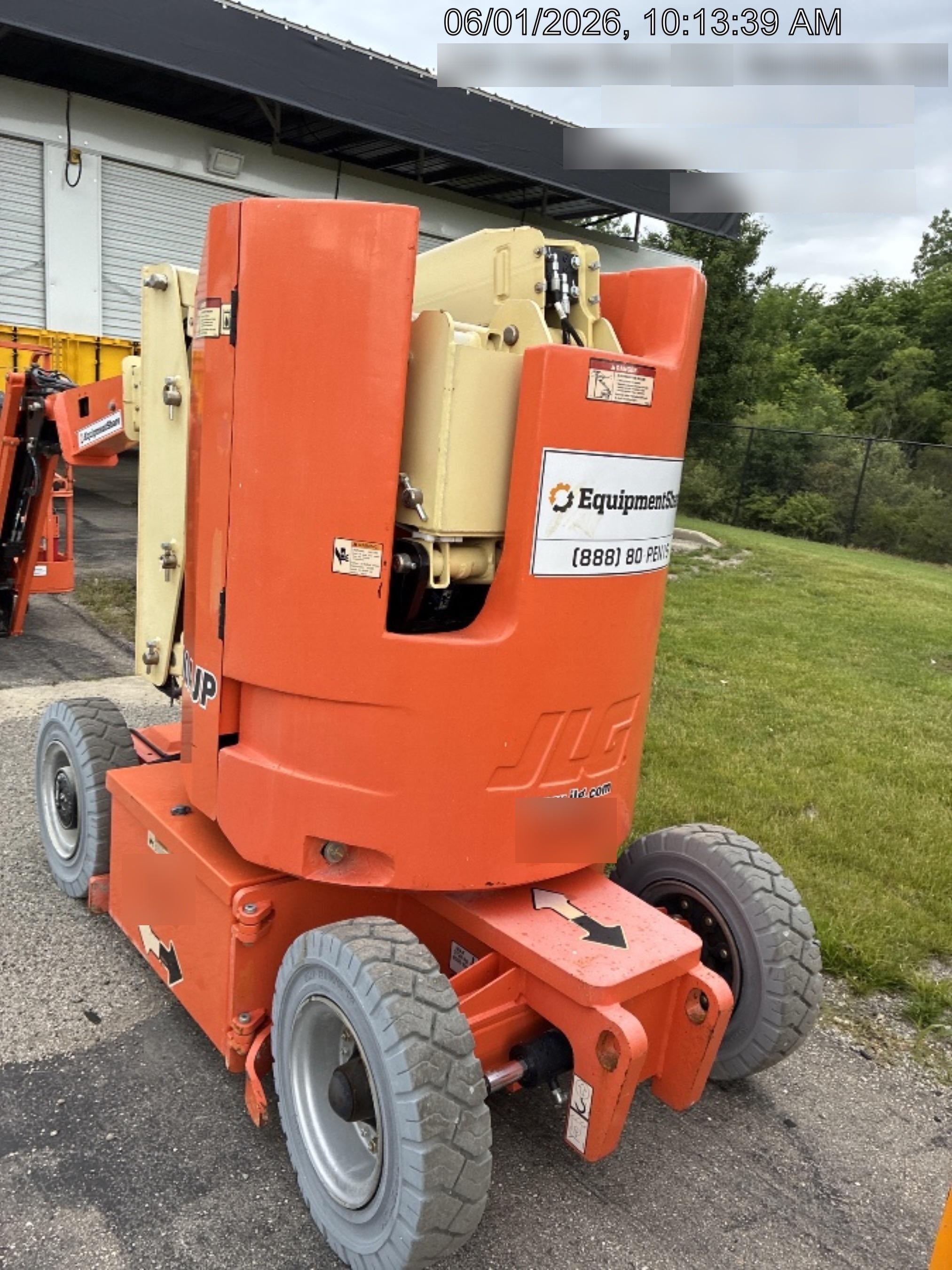 2019 JLG E300AJP
