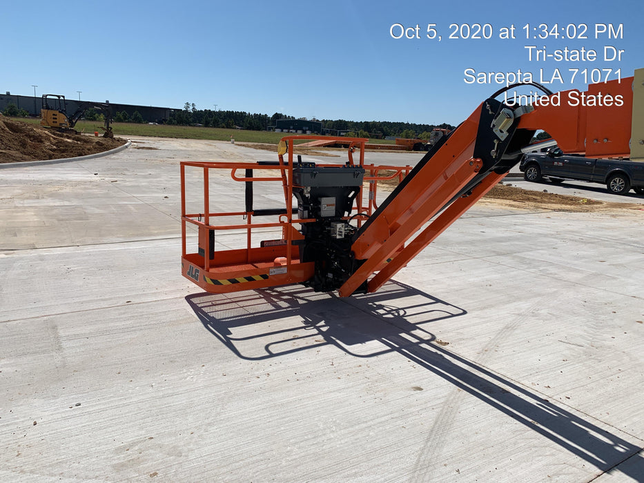 2020 JLG 660SJ
