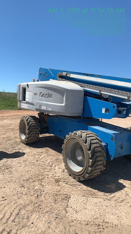 2016 GENIE S-85