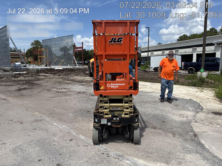 2023 JLG ES1932