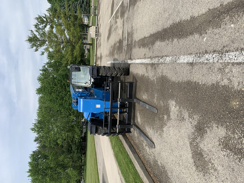 2020 Genie GTH-844 Cab/Heat/Air, Solid Tires, Work Lights, Beacon, Aux Hydraulics, Back up Alarm, Lifting Eye