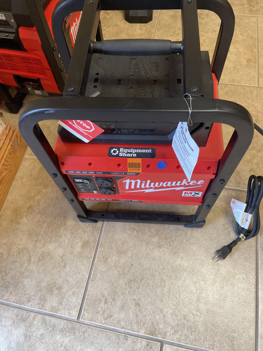 2022 MILWAUKEE MXF002-2XC