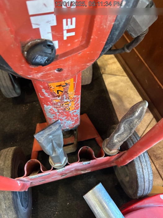 2020 HILTI TE 3000-AVR