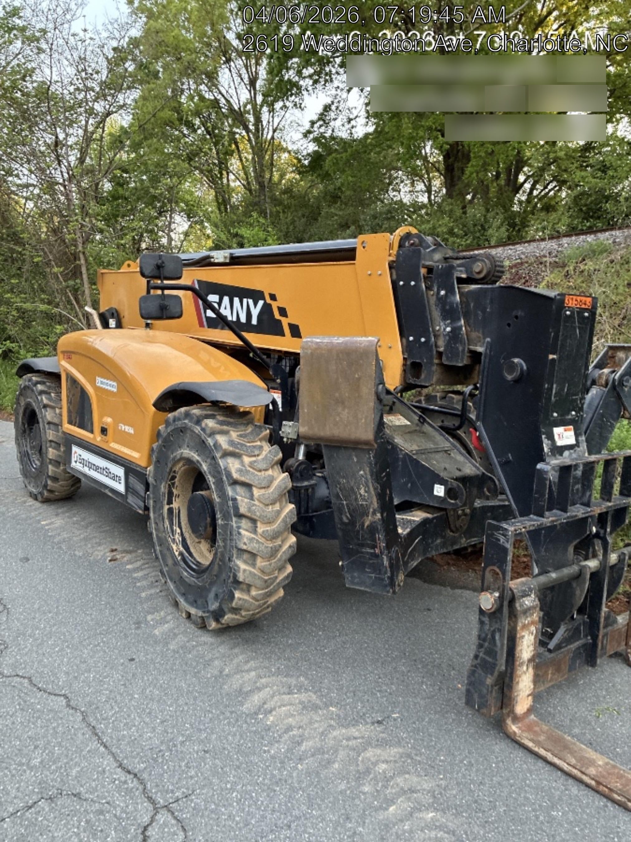 2023 SANY STH1056