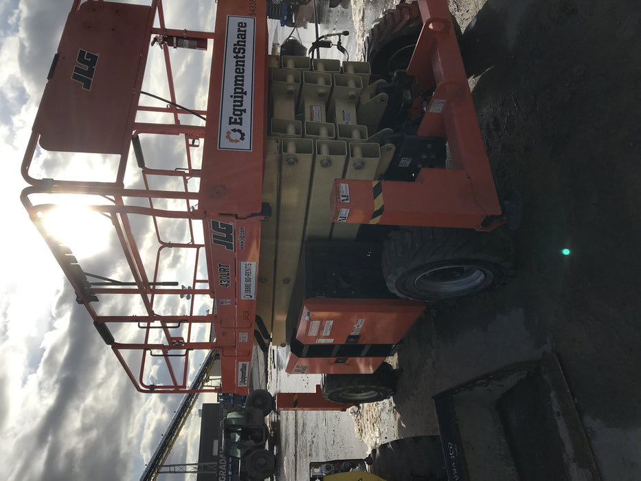 2020 JLG 430LRT