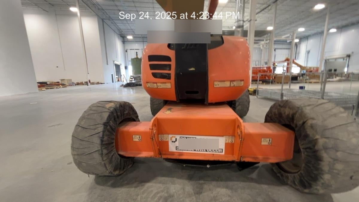 2019 JLG 600AJ