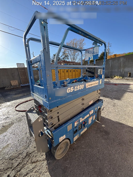 2020 Genie GS-1930 Solid Non Marking Tires, Beacon, Folding rails with half height swing gate