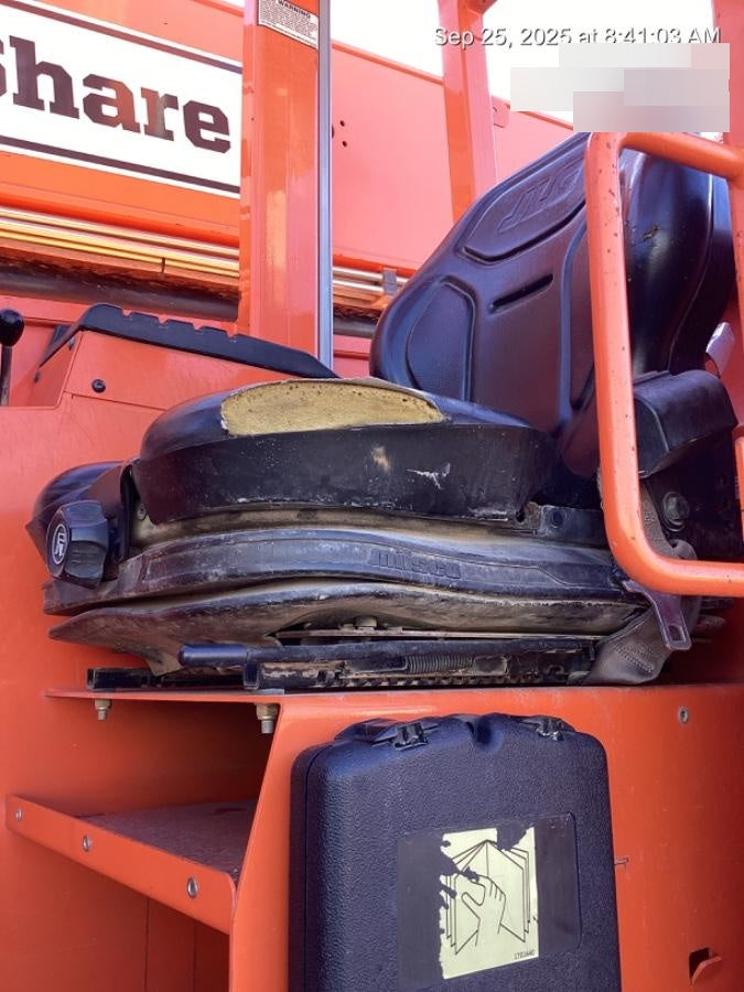 2019 SKYTRAK 8042