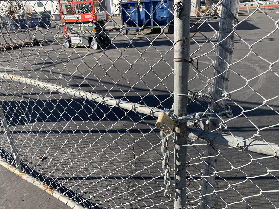 2020 Skyjack SJIII-3219 Solid NM Tires, Half height spring hinged entry gate, Dual Beacons, 800W Inverter