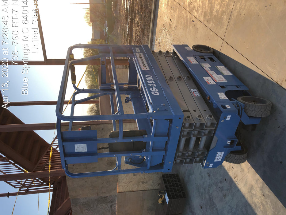 2020 Genie GS-1930 Solid Non Marking Tires, Beacon, Folding rails with half height swing gate