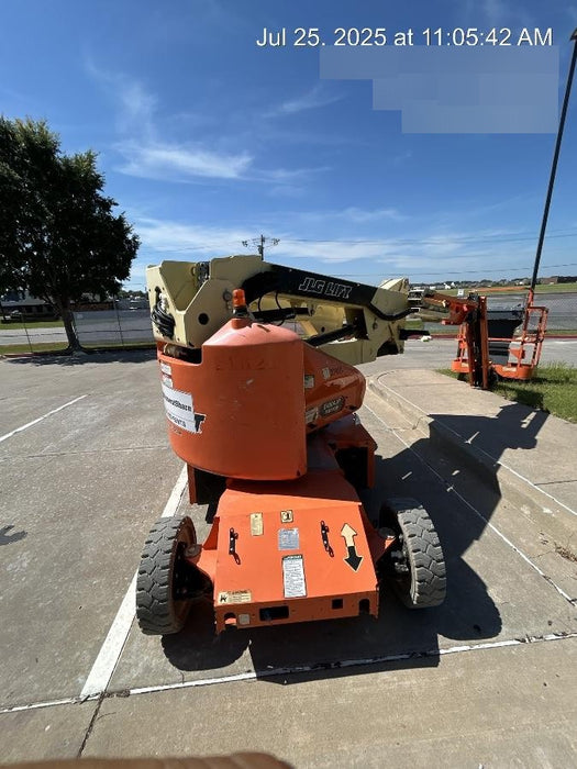 2018 JLG E400AJP