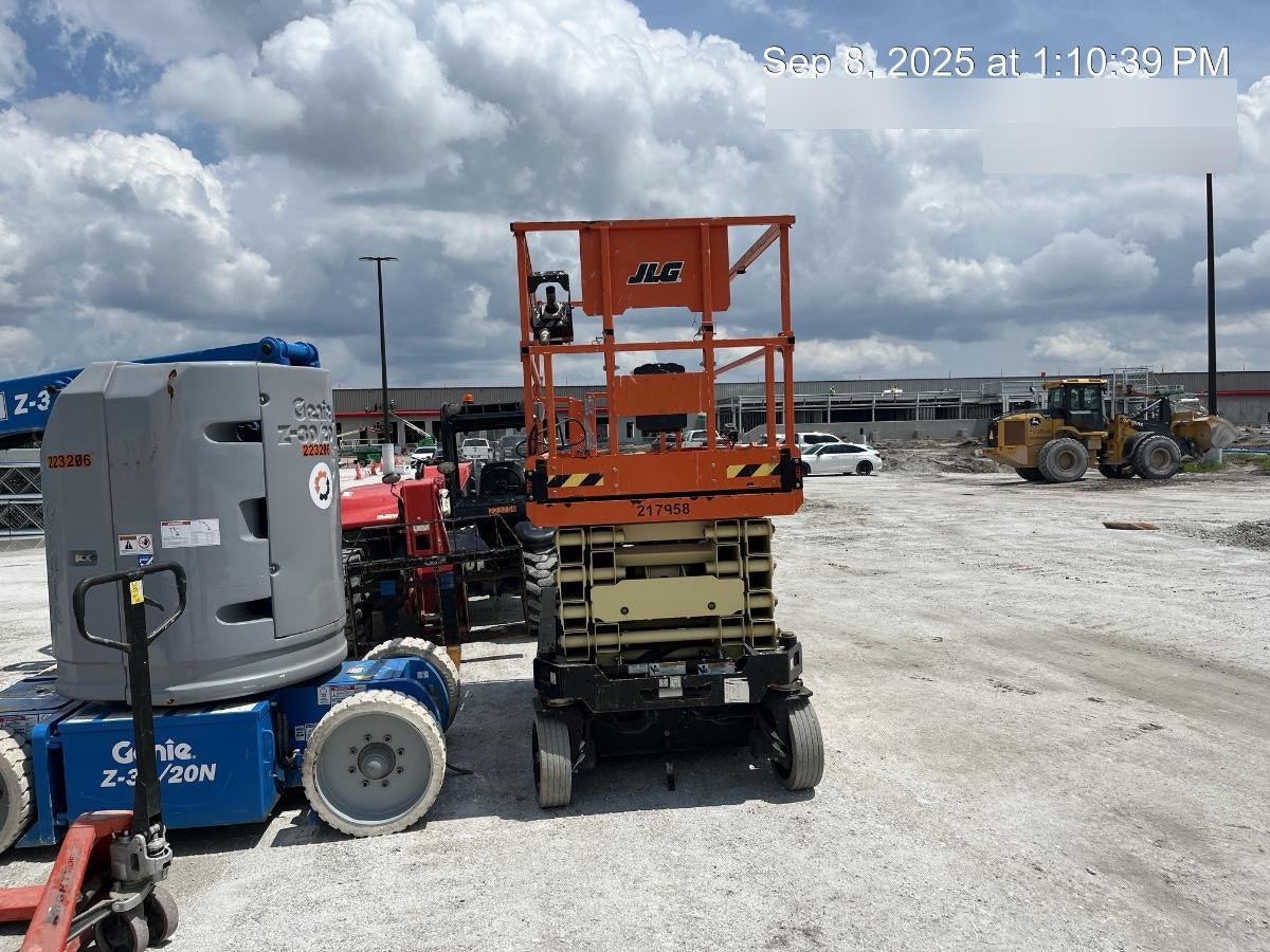 2022 JLG R3246